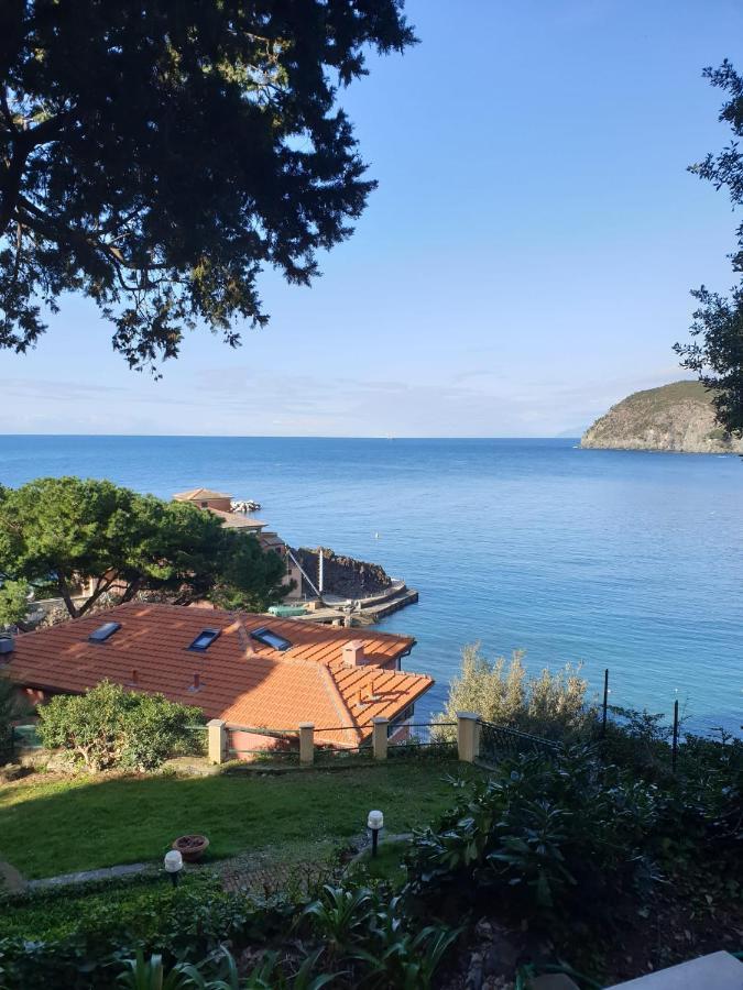Villa Tramonto 레반토 외부 사진