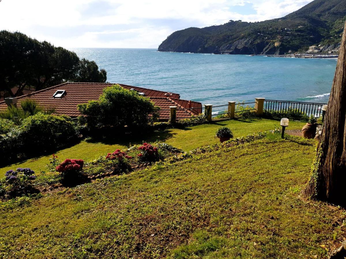 Villa Tramonto 레반토 외부 사진