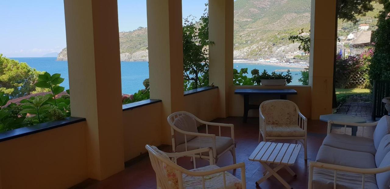 Villa Tramonto 레반토 외부 사진